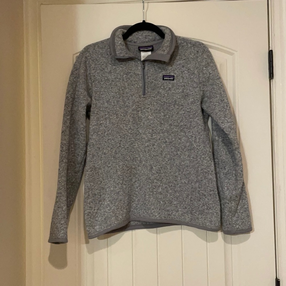 Women’s gray Patagonia 1/4 zip